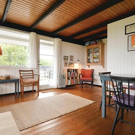 Lovely Home In Ebeltoft With Wifi